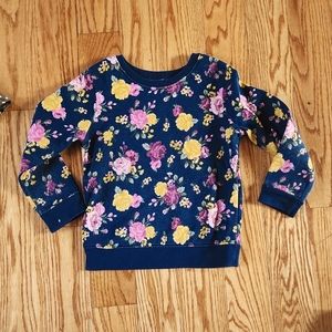 🎉5/$25🎉 Floral Sweatshirt 4T